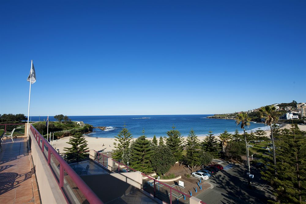 Coogee Sands Hotel & Apartments image 1
